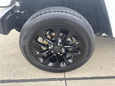 2024 Jeep Wrangler Sahara 4xe   - Photo 36 - Dallas, TX 75252