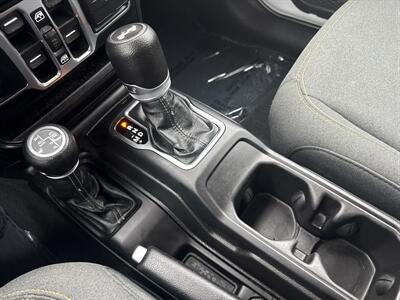 2024 Jeep Wrangler Sahara 4xe   - Photo 29 - Dallas, TX 75252