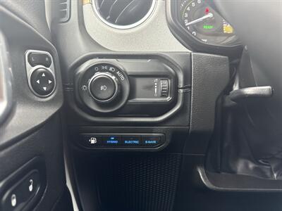 2024 Jeep Wrangler Sahara 4xe   - Photo 31 - Dallas, TX 75252