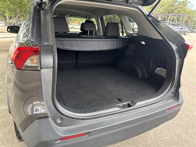 2024 Toyota RAV4 XLE   - Photo 16 - Dallas, TX 75252