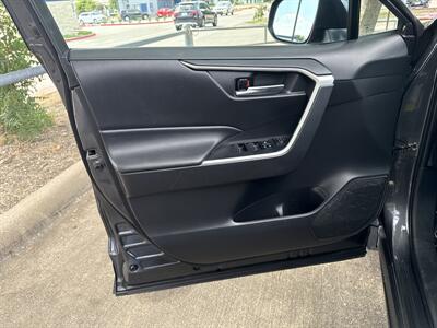 2024 Toyota RAV4 XLE   - Photo 10 - Dallas, TX 75252
