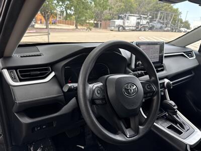 2024 Toyota RAV4 XLE   - Photo 20 - Dallas, TX 75252