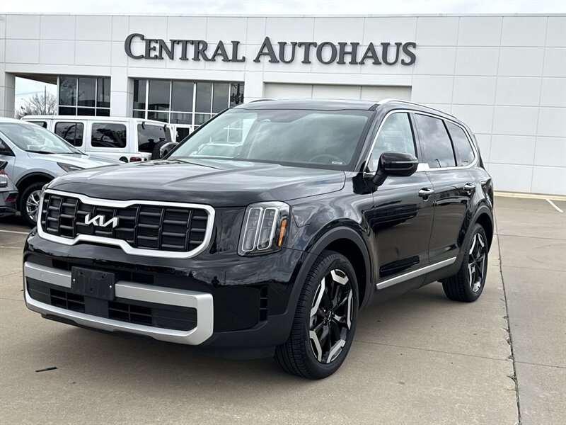 2025 Kia Telluride S   - Photo 1 - Dallas, TX 75252