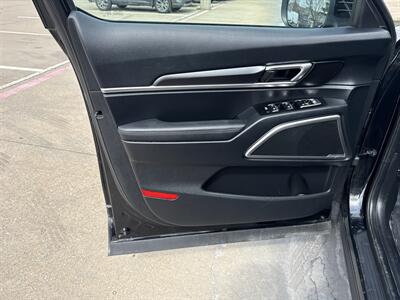 2025 Kia Telluride S   - Photo 10 - Dallas, TX 75252