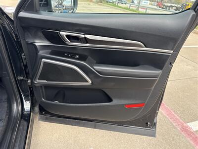 2025 Kia Telluride S   - Photo 14 - Dallas, TX 75252