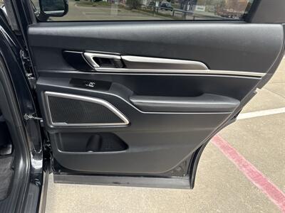 2025 Kia Telluride S   - Photo 13 - Dallas, TX 75252