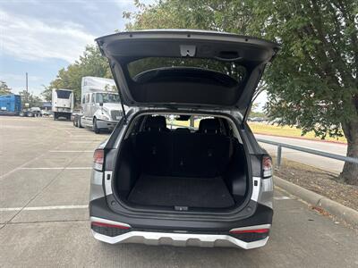 2025 Kia Sportage LX - Photo 16 - Dallas, TX 75252