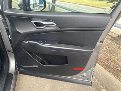 2025 Kia Sportage LX - Photo 14 - Dallas, TX 75252