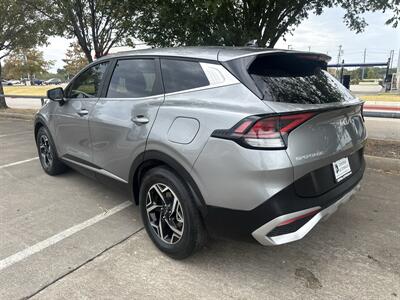 2025 Kia Sportage LX - Photo 5 - Dallas, TX 75252