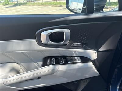 2025 Kia Sorento Plug-In Hybrid SX Prestige   - Photo 11 - Dallas, TX 75252
