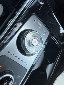 2025 Kia Sorento Plug-In Hybrid SX Prestige   - Photo 34 - Dallas, TX 75252