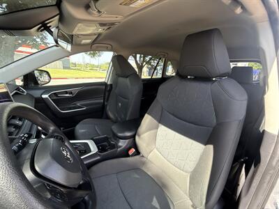 2025 Toyota RAV4 XLE   - Photo 31 - Dallas, TX 75252