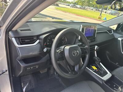 2025 Toyota RAV4 XLE   - Photo 18 - Dallas, TX 75252