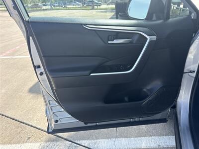 2025 Toyota RAV4 XLE   - Photo 10 - Dallas, TX 75252