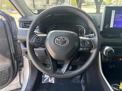 2025 Toyota RAV4 XLE   - Photo 22 - Dallas, TX 75252