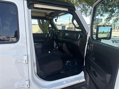 2023 Jeep Wrangler Willys 4xe   - Photo 16 - Dallas, TX 75252