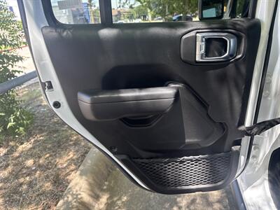 2023 Jeep Wrangler Willys 4xe   - Photo 11 - Dallas, TX 75252