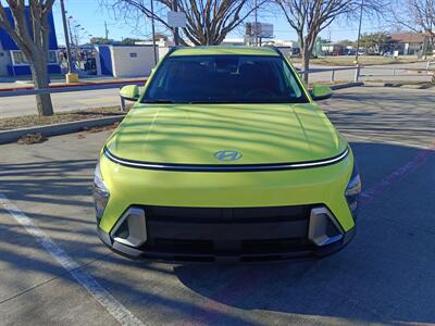 2024 Hyundai Kona SEL   - Photo 2 - Dallas, TX 75252