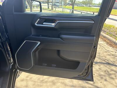 2025 GMC Sierra 1500 SLT   - Photo 10 - Dallas, TX 75252