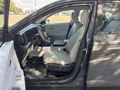 2025 Hyundai KONA SE   - Photo 17 - Dallas, TX 75252