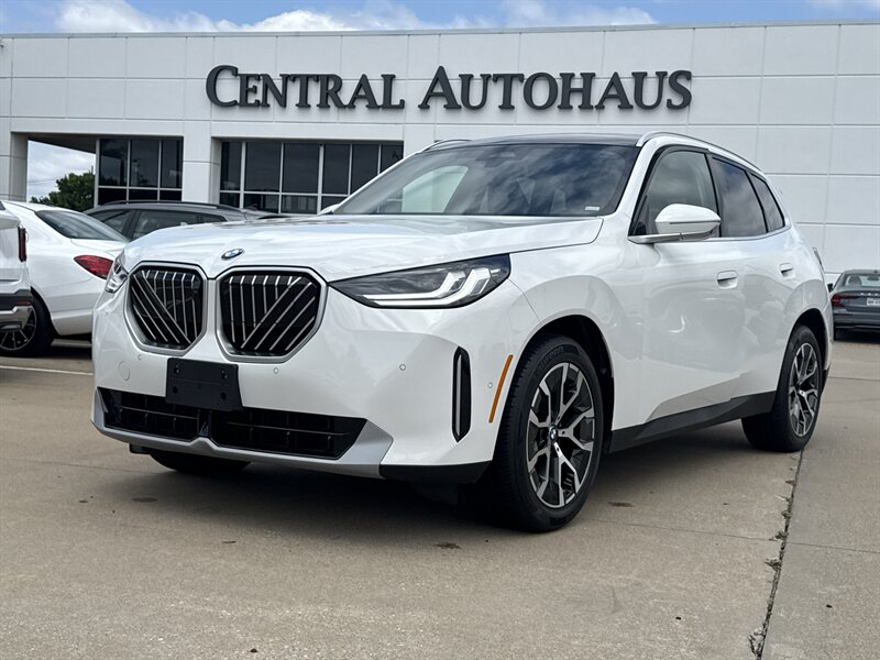 2026 BMW X3 30 XDRIVE's photo