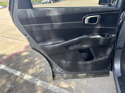 2021 Kia Sorento S   - Photo 19 - Dallas, TX 75252