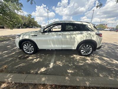 2022 INFINITI QX50 Essential   - Photo 4 - Dallas, TX 75252