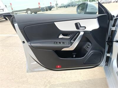 2025 Mercedes-Benz CLA CLA 250   - Photo 10 - Dallas, TX 75252