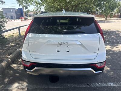 2023 Kia Niro EX   - Photo 6 - Dallas, TX 75252