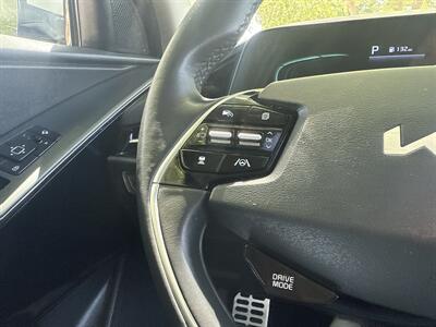 2023 Kia Niro EX   - Photo 24 - Dallas, TX 75252