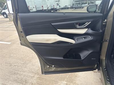 2023 Subaru Ascent Limited 8-Passenger   - Photo 11 - Dallas, TX 75252