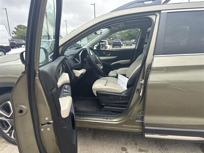 2023 Subaru Ascent Limited 8-Passenger   - Photo 17 - Dallas, TX 75252