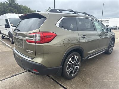 2023 Subaru Ascent Limited 8-Passenger   - Photo 7 - Dallas, TX 75252