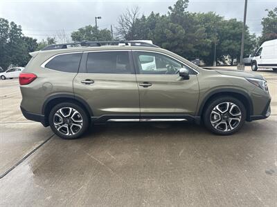 2023 Subaru Ascent Limited 8-Passenger   - Photo 8 - Dallas, TX 75252