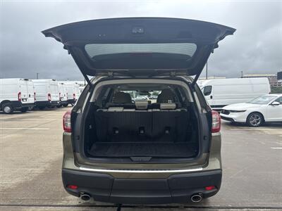 2023 Subaru Ascent Limited 8-Passenger   - Photo 14 - Dallas, TX 75252