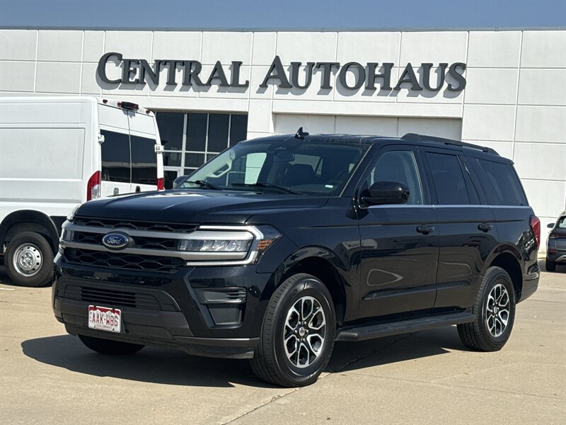 2024 Ford Expedition XLT   - Photo 1 - Dallas, TX 75252