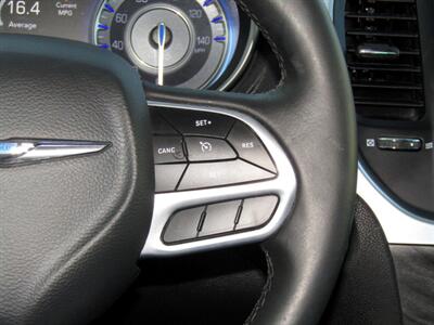 2021 Chrysler 300 Series Touring   - Photo 23 - Dallas, TX 75252