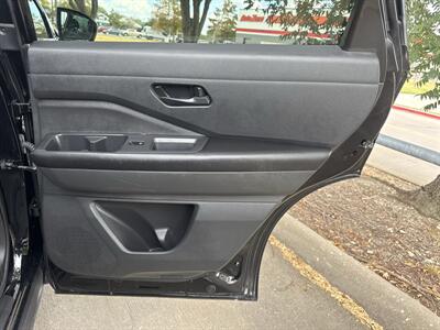 2024 Nissan Pathfinder SV - Photo 14 - Dallas, TX 75252