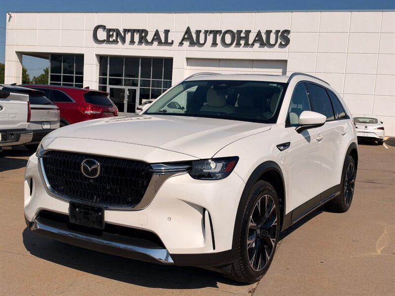 2024 Mazda CX-90 Plug-in Hybrid Premium Plus  
