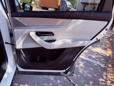 2024 Mazda CX-90 Plug-in Hybrid Premium Plus - Photo 10 - Dallas, TX 75252