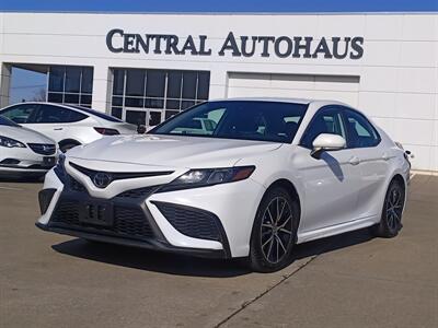 2023 Toyota Camry SE   - Photo 1 - Dallas, TX 75252