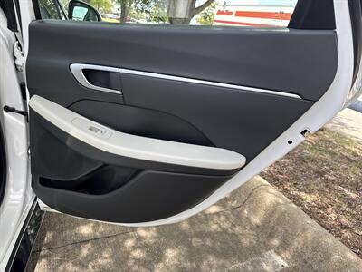 2025 Hyundai SONATA SEL - Photo 12 - Dallas, TX 75252
