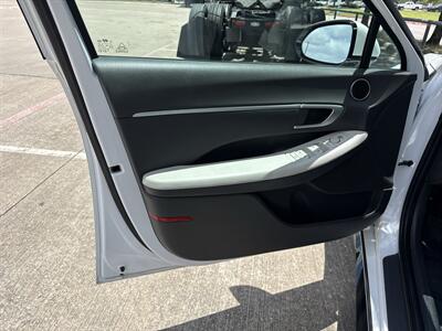 2025 Hyundai SONATA SEL - Photo 10 - Dallas, TX 75252