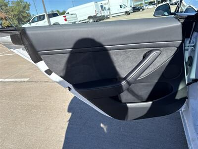 2023 Tesla Model 3   - Photo 11 - Dallas, TX 75252
