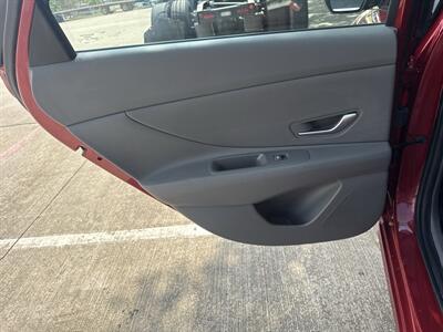2025 Hyundai ELANTRA SEL Convenience - Photo 12 - Dallas, TX 75252