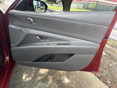 2025 Hyundai ELANTRA SEL Convenience - Photo 13 - Dallas, TX 75252