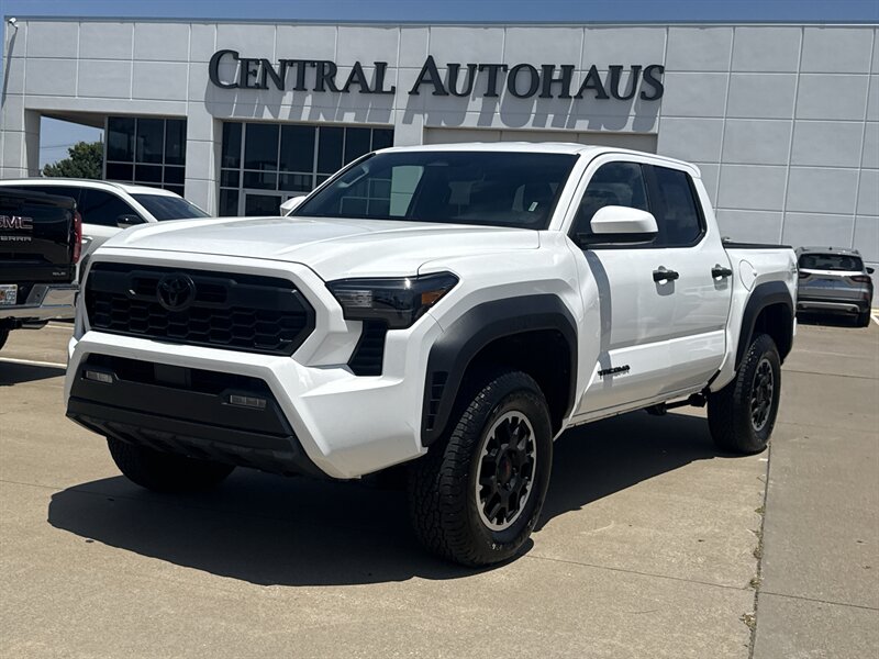 2026 Toyota Tacoma SR5   - Photo 1 - Dallas, TX 75252