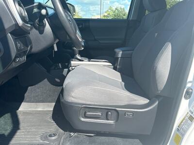 2022 Toyota Tacoma SR5 V6   - Photo 12 - Dallas, TX 75252