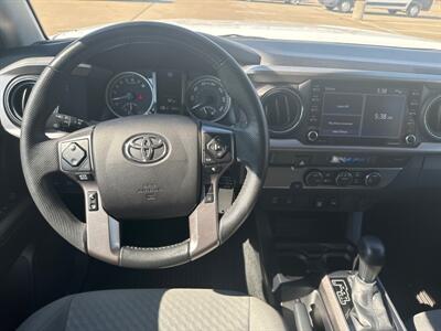 2022 Toyota Tacoma SR5 V6   - Photo 17 - Dallas, TX 75252