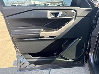 2023 Ford Explorer XLT   - Photo 10 - Dallas, TX 75252